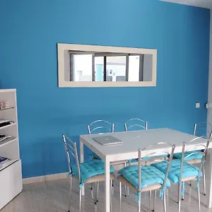 Hostal Surfintrip Academy&camp, Corralejo